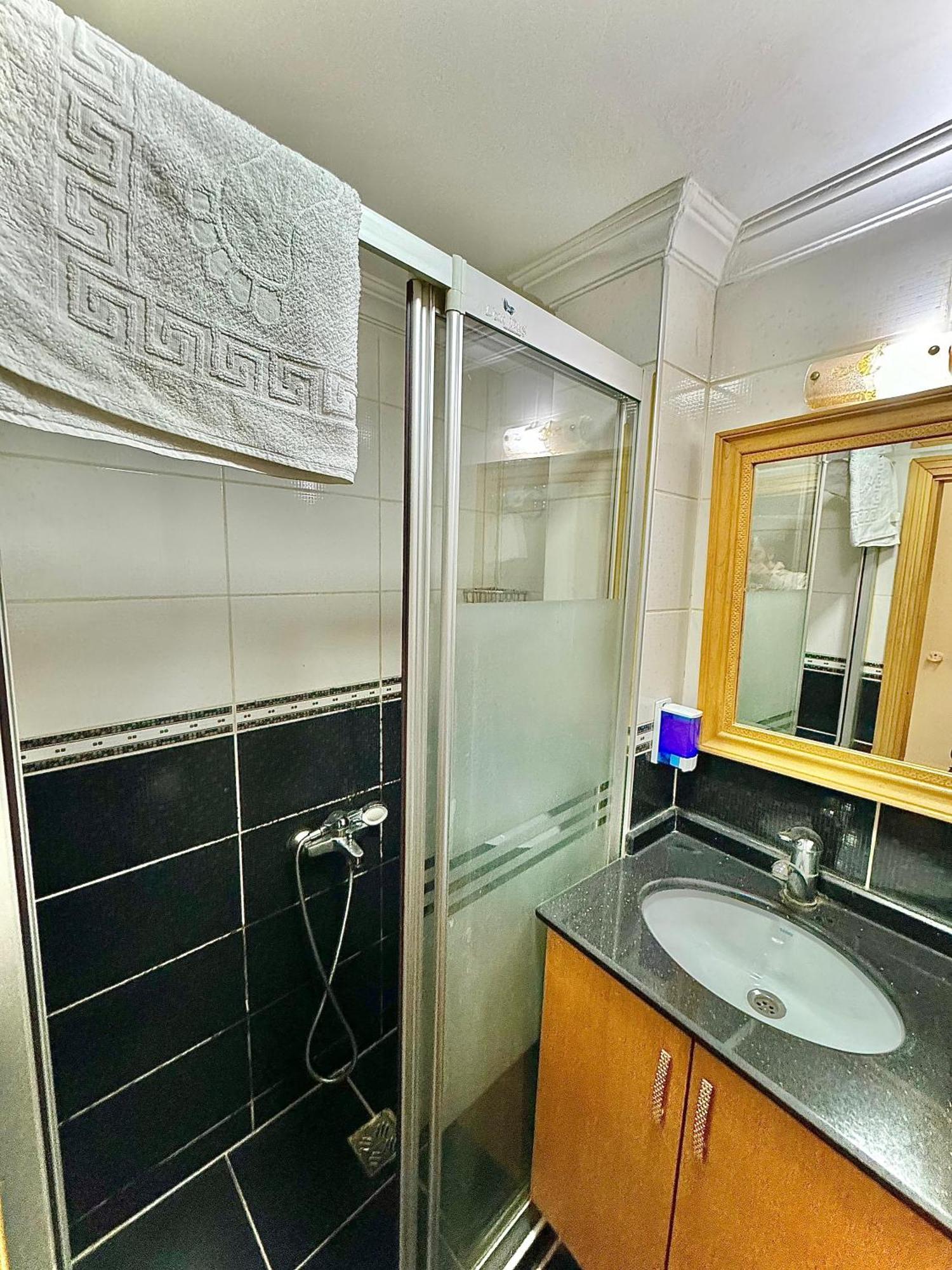 Grand Papirus Hotel Istanbul Eksteriør billede
